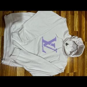 Custom extra large Louis Vuitton white sweatshirt